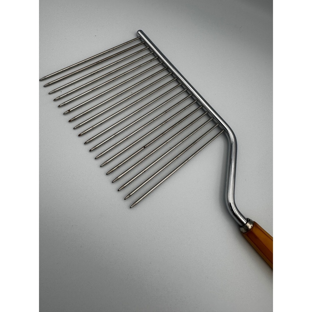 Vintage Art Deco MCM Bakelite Handle 1940's Cake Breaker - Picture 5 of 5